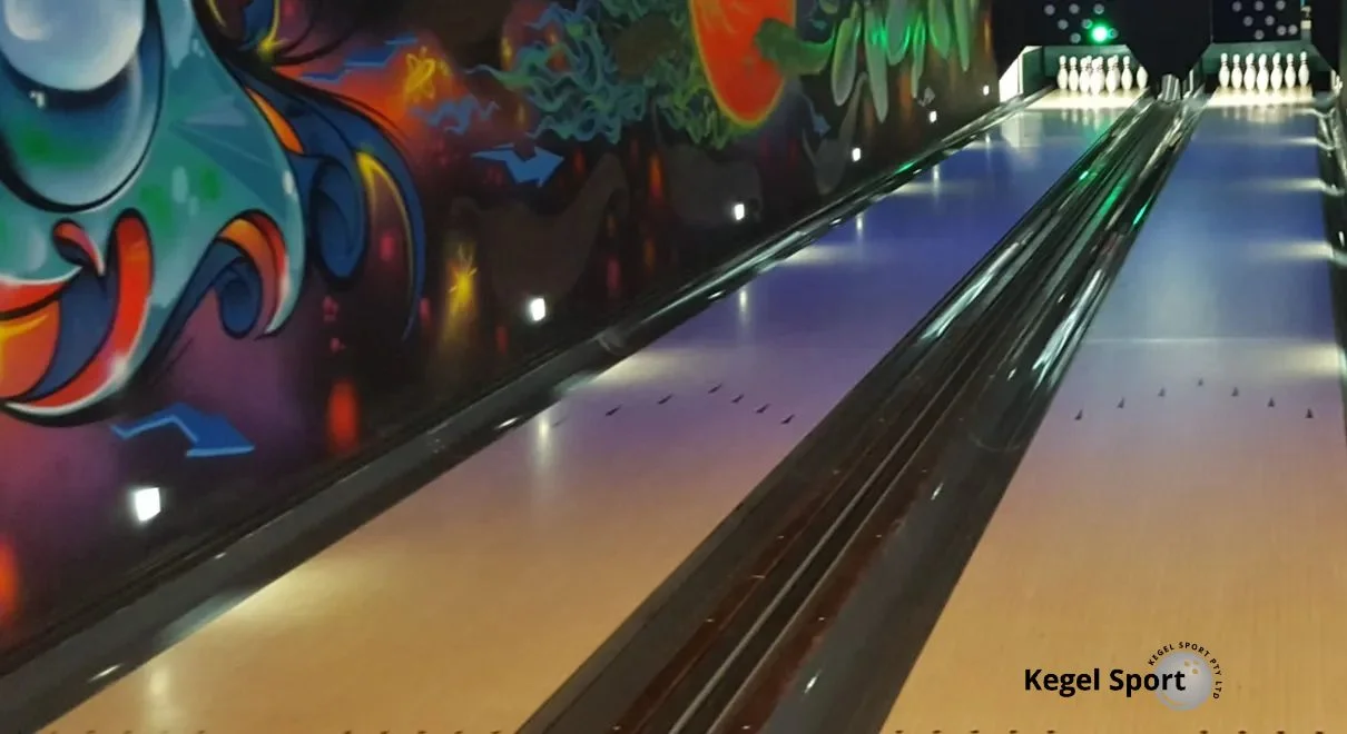 Monago's home lanes